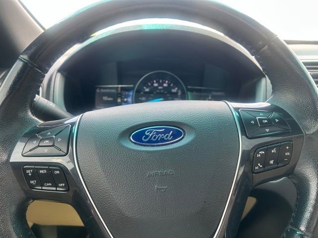 Used 2016 Ford Explorer Limited image 19