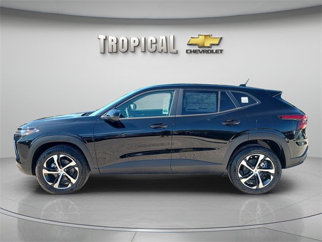 New 2026 Chevrolet Trax RS image 2