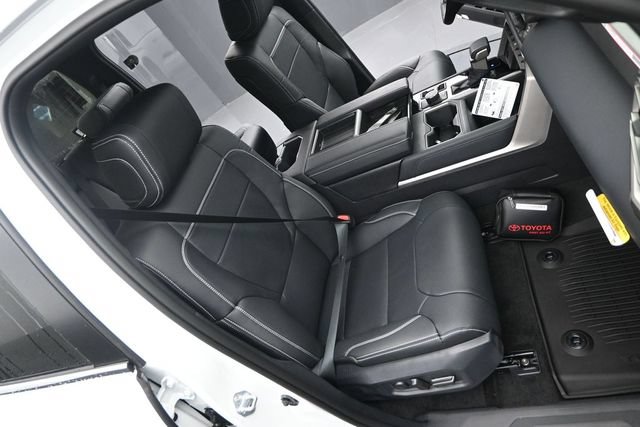 New 2026 Toyota Tundra Limited AWD/4WD image 15