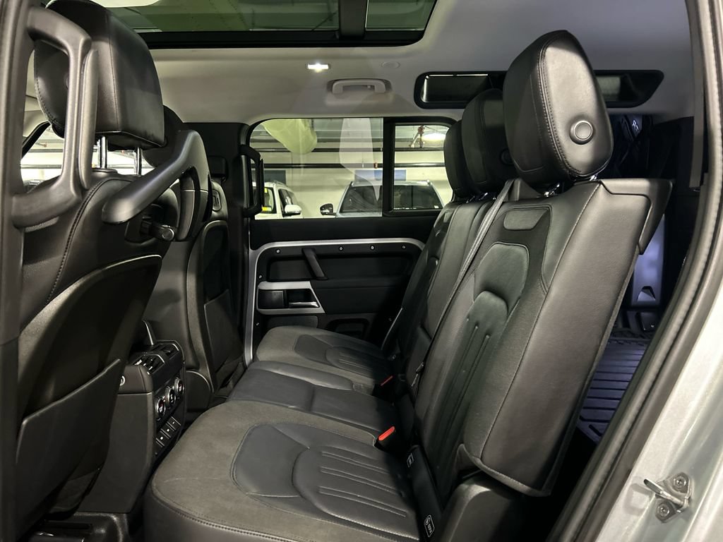 Used 2020 Land Rover Defender 110 First Edition AWD/4WD image 24