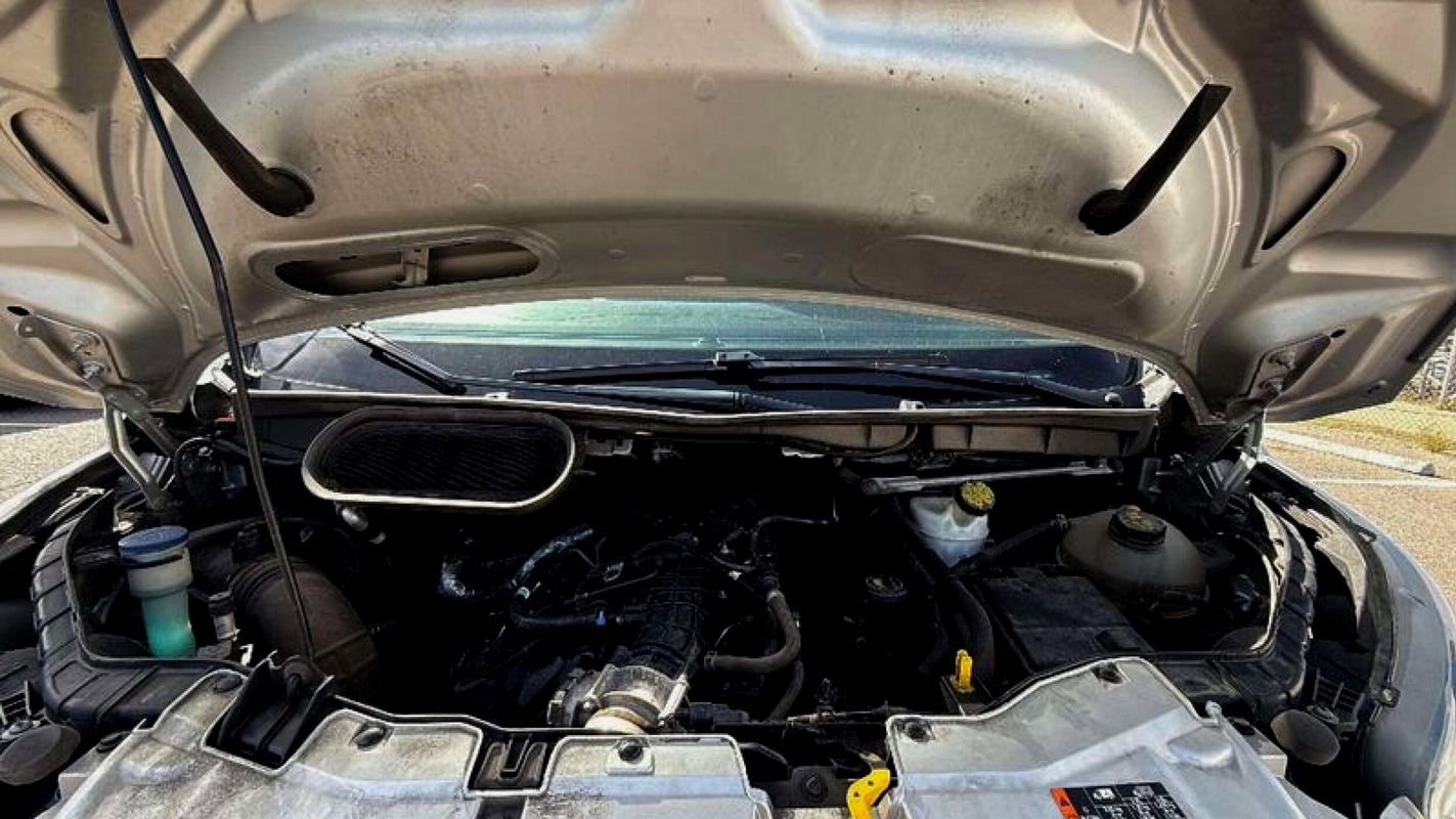 Used 2020 Ford Transit 250 Low Roof AWD image 21