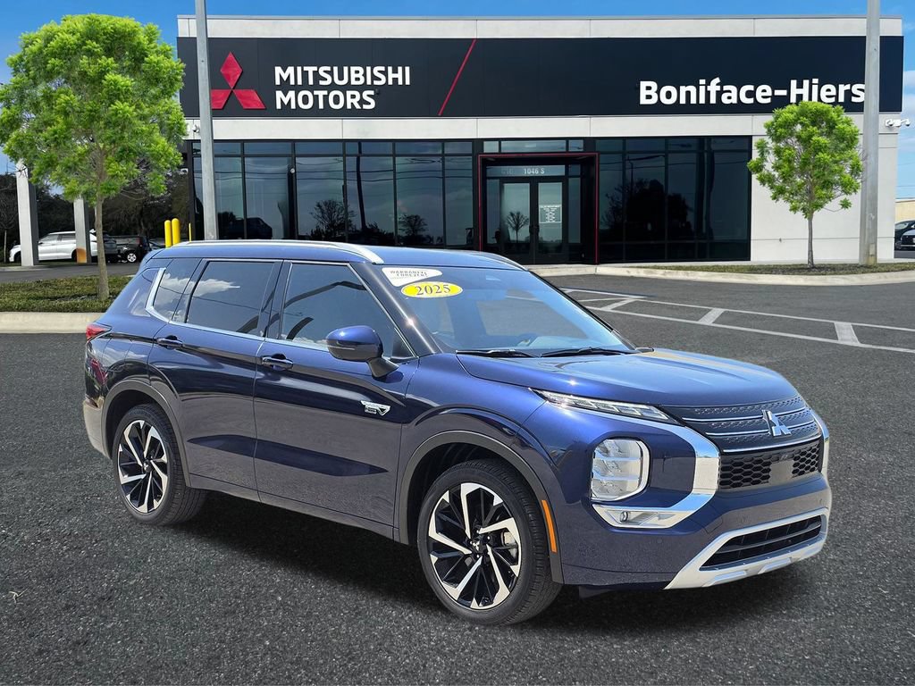 Used 2025 Mitsubishi Outlander SEL Black Edition