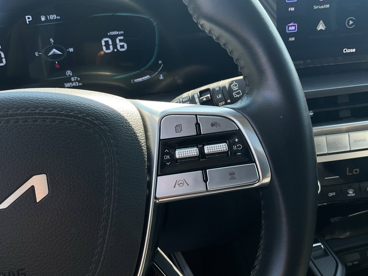 Used 2025 Kia Telluride S FWD image 43