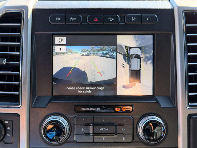 Used 2019 Ford F250 Platinum w/ Platinum Ultimate Package AWD/4WD image 14