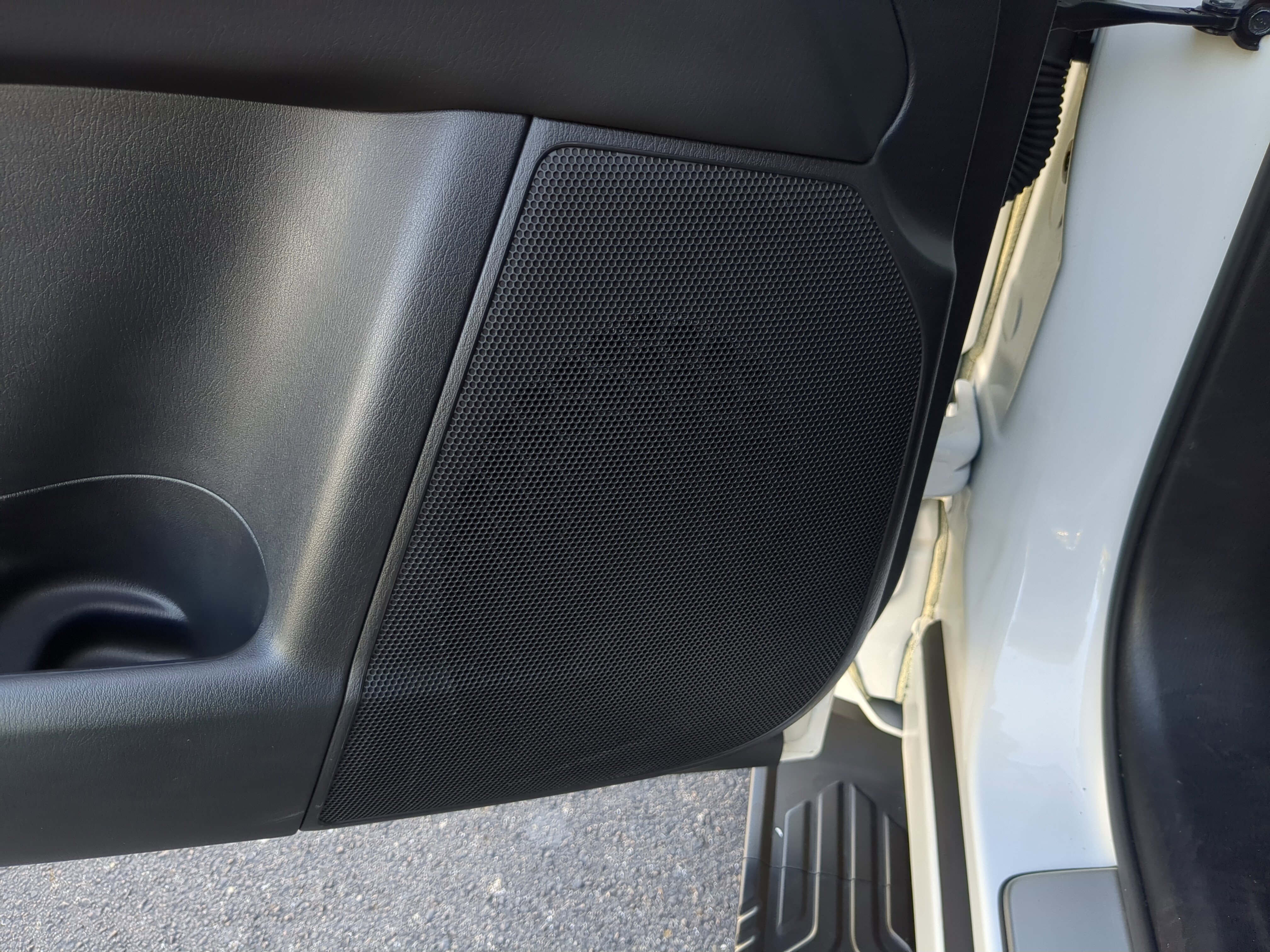 Certified 2024 INFINITI QX80 Premium Select w/ Cargo Package image 18