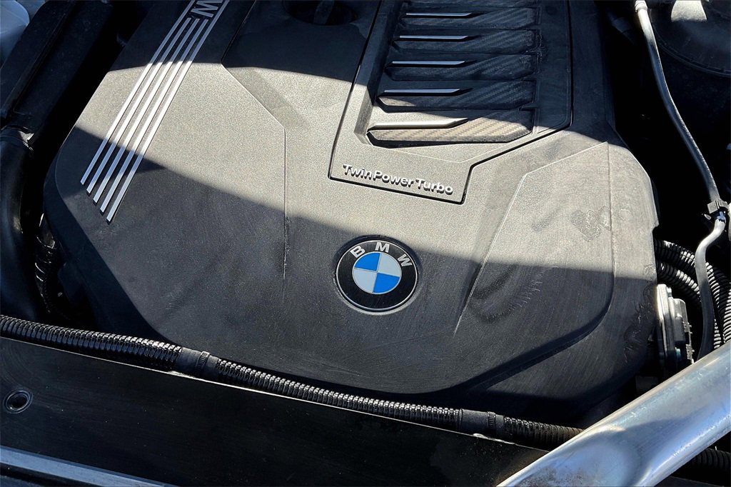 Used 2022 BMW X5 xDrive40i w/ Premium Package image 34