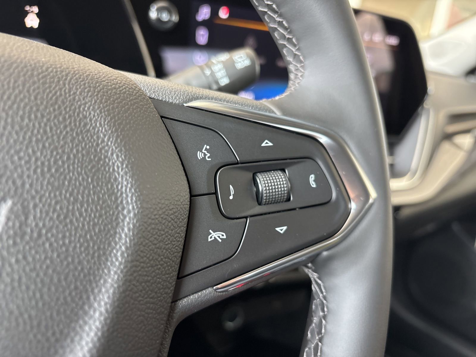 New 2026 Chevrolet Trax ACTIV w/ Driver Confidence Package image 26