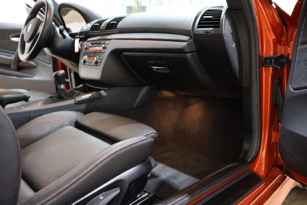 Used 2011 BMW 1 Series M RWD image 33