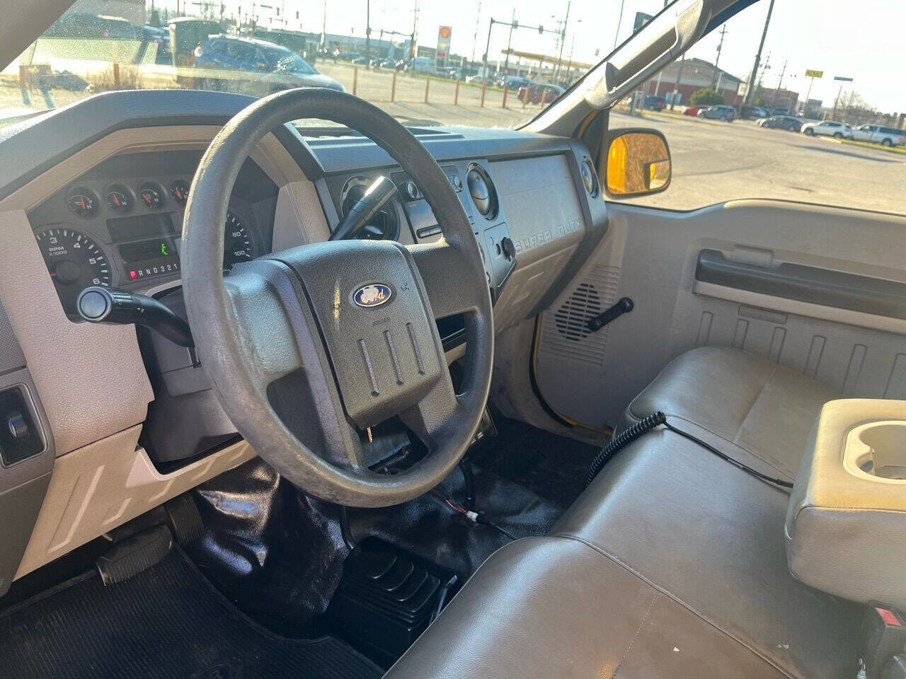 Used 2008 Ford F350 XLT image 9