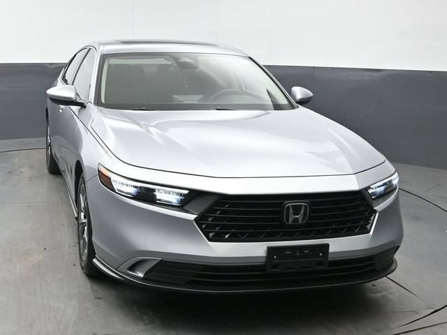 Used 2023 Honda Accord EX image 8