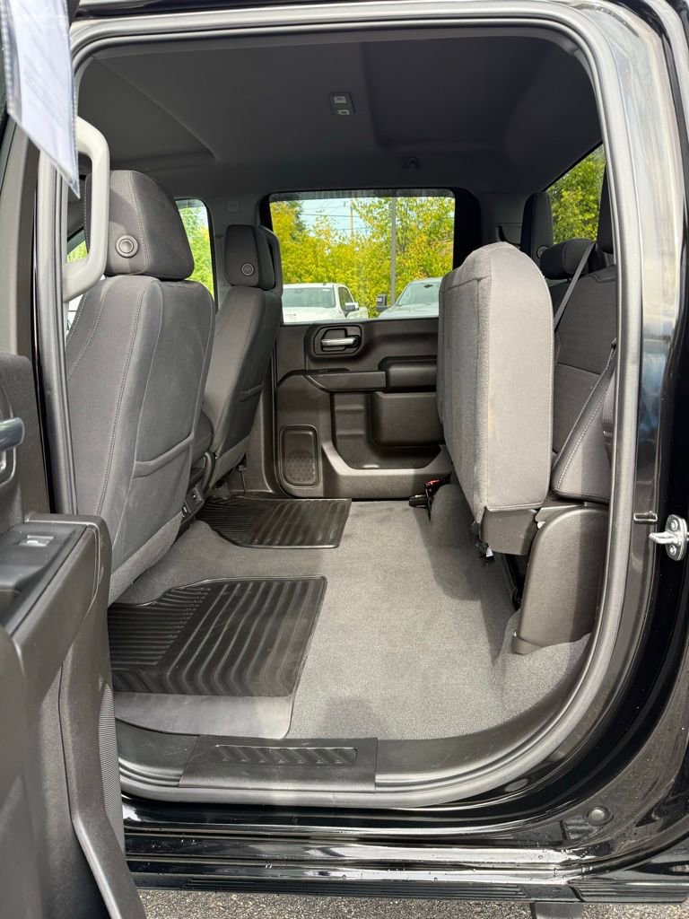 Used 2024 Chevrolet Silverado 2500 Custom w/ Custom Convenience Package image 10