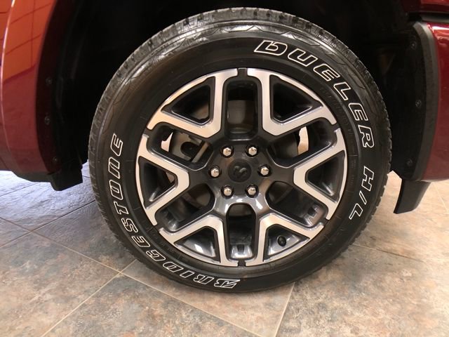 Used 2025 RAM 1500 Laramie w/ Sport Appearance Package image 9