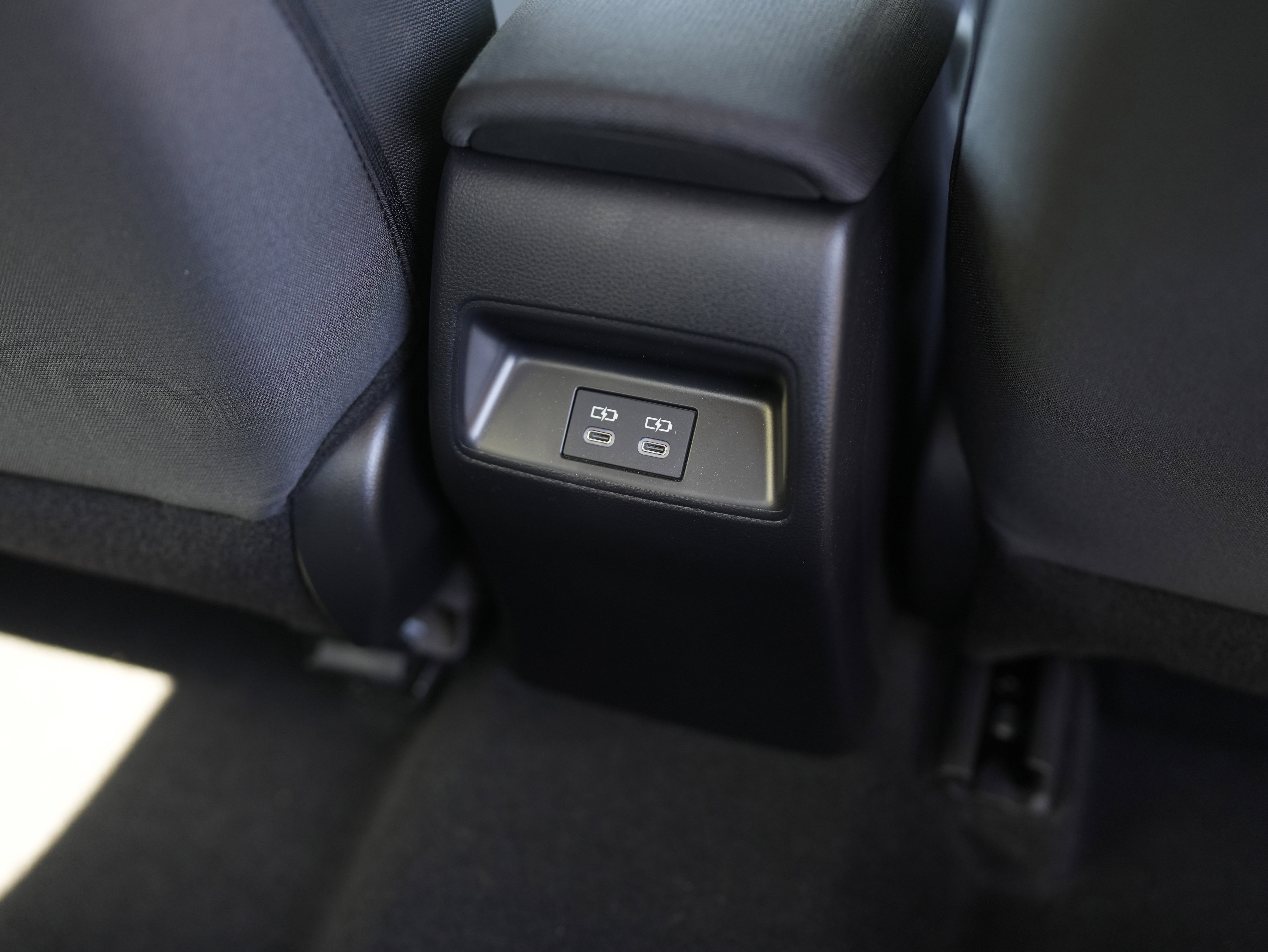 Used 2025 Toyota Corolla LE FWD image 27