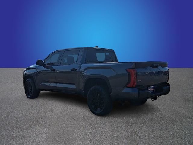 Used 2023 Toyota Tundra SR5 w/ SR5 Convenience Package AWD/4WD image 4