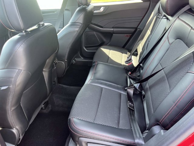 Used 2024 Ford Escape ST-Line w/ Tech Pack #1 AWD/4WD image 13