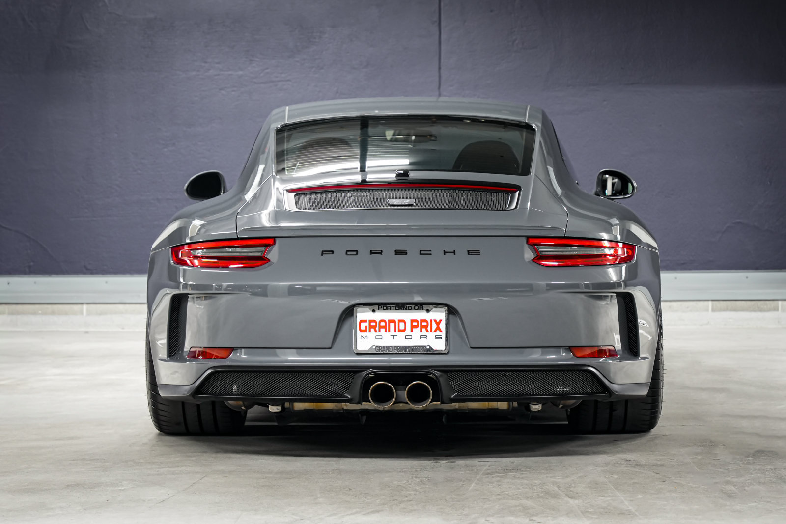 Used 2018 Porsche 911 GT3 RWD image 5