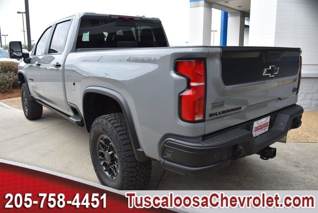 Used 2024 Chevrolet Silverado 2500 ZR2 w/ ZR2 Bison Edition image 7