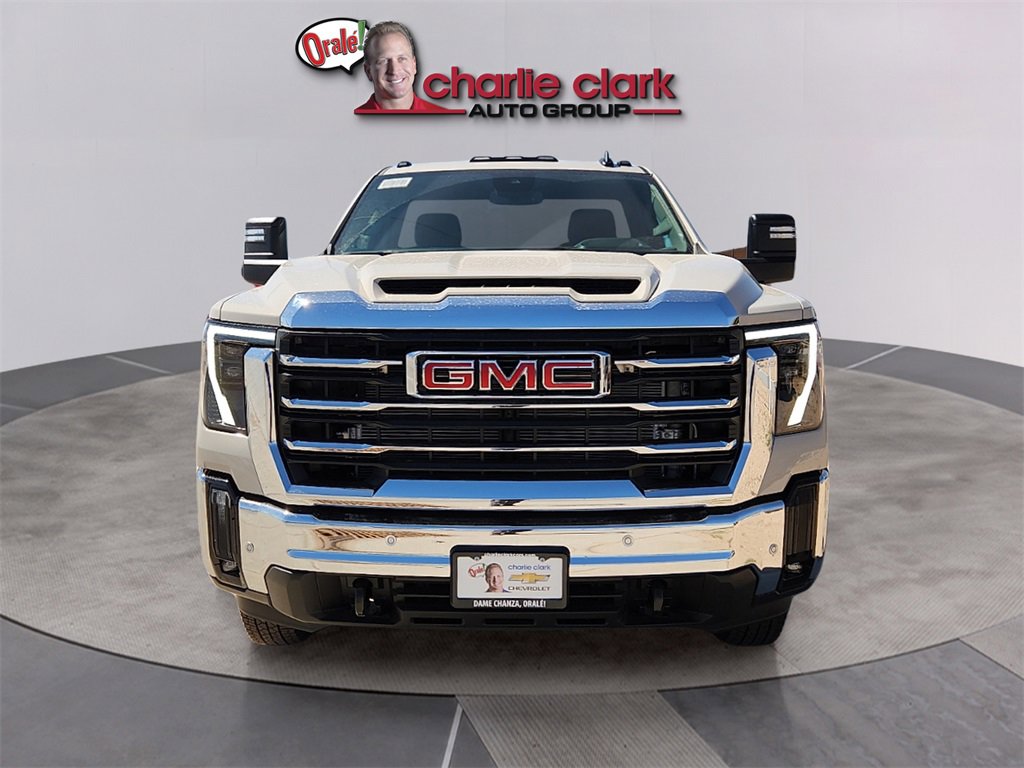 New 2026 GMC Sierra 3500 SLE image 9