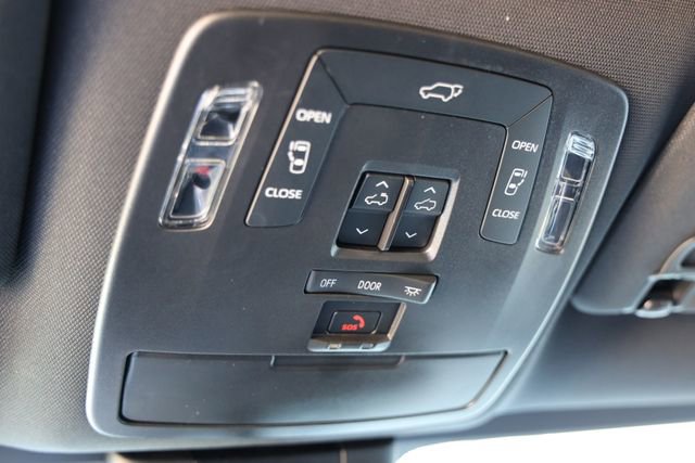 New 2026 Toyota Sienna XSE image 27