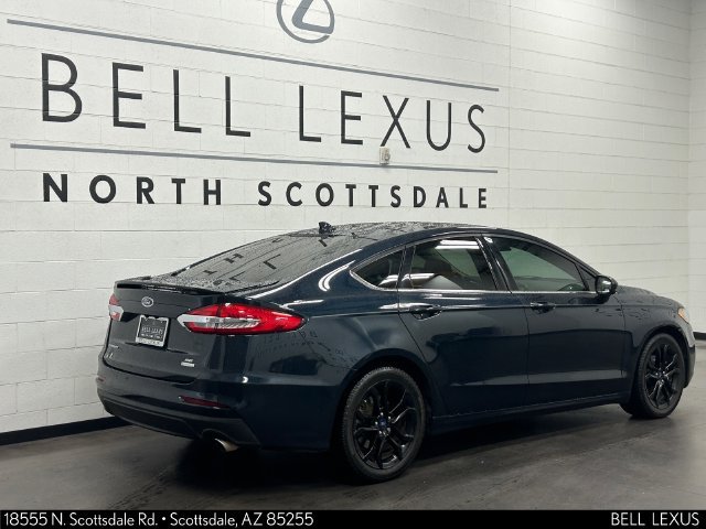 Used 2020 Ford Fusion SE w/ Equipment Group 151A FWD image 4