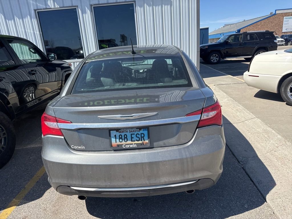 Used 2013 Chrysler 200 Limited FWD image 12