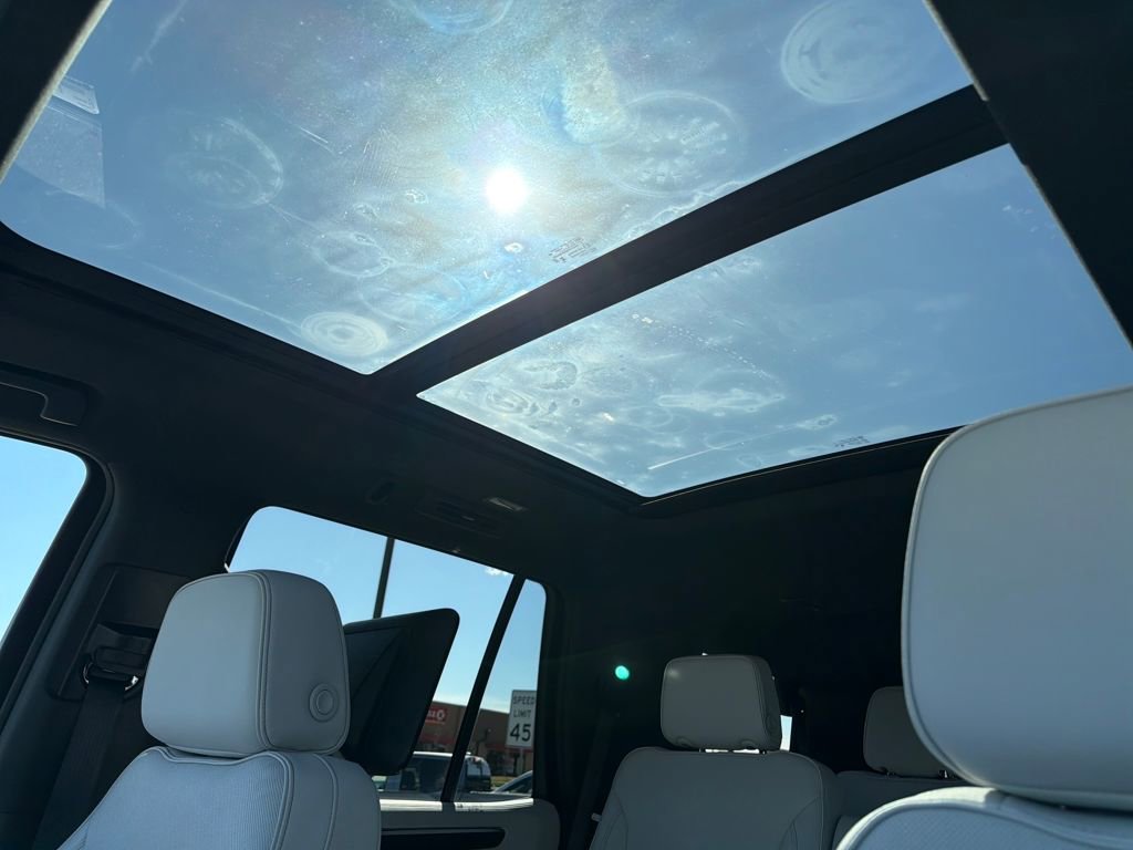 Used 2025 Chevrolet Tahoe Premier image 21