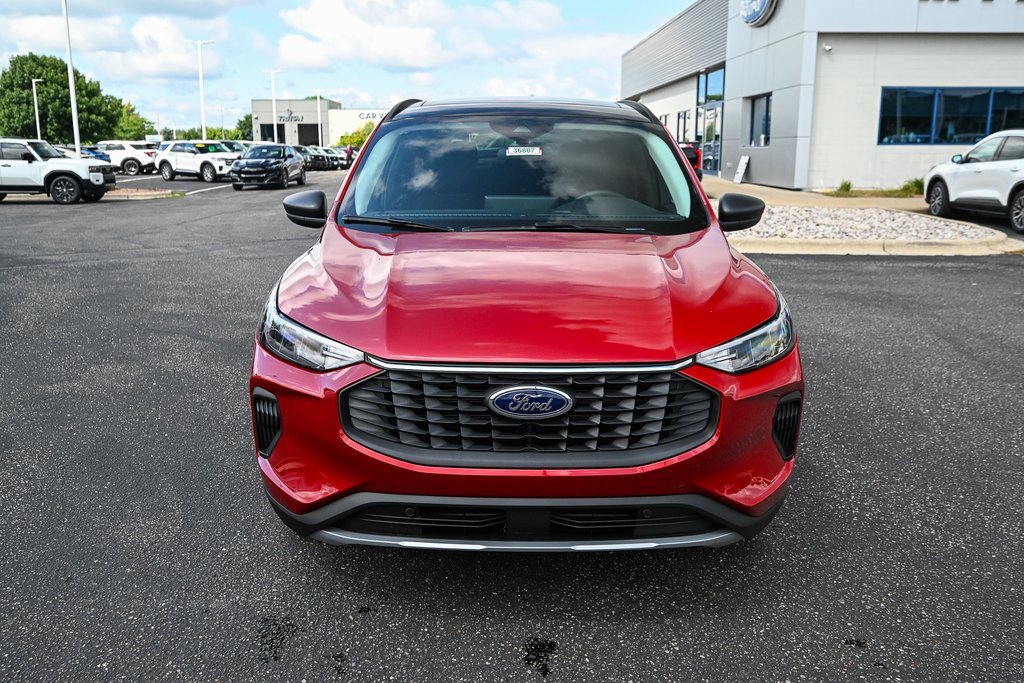 New 2025 Ford Escape Active w/ Active Premium Tech Pack image 10