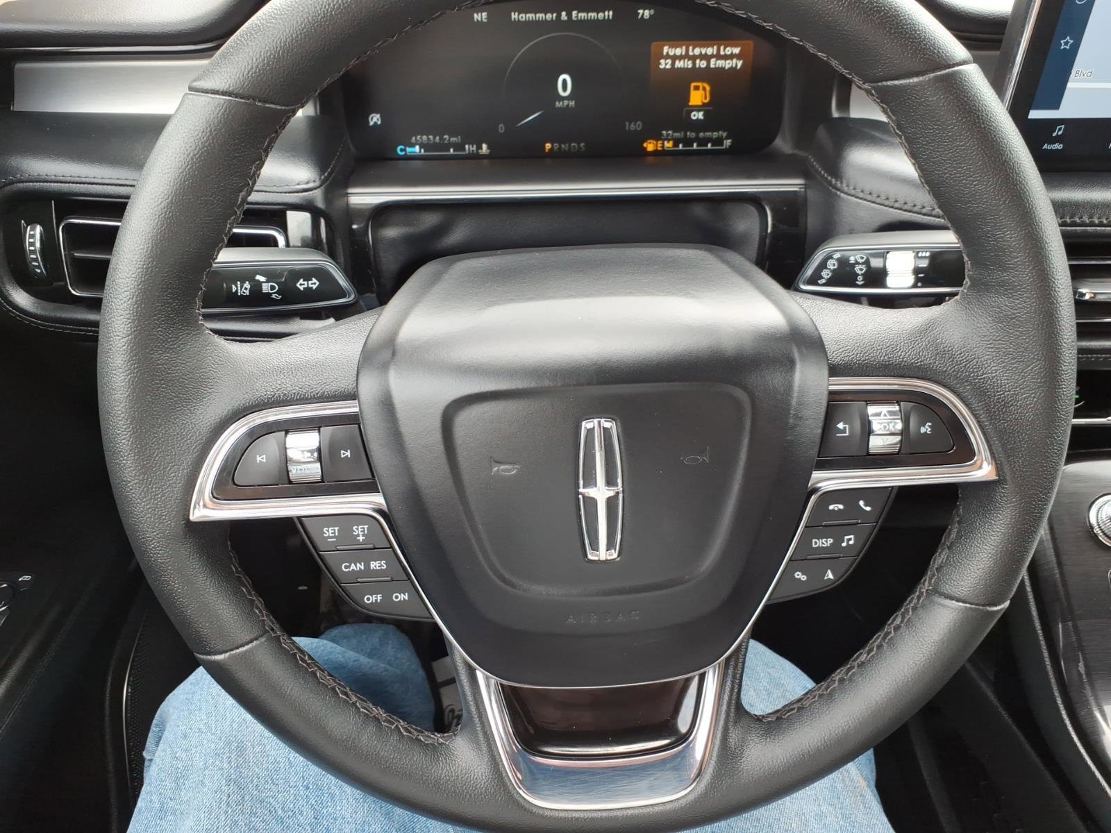 Used 2022 Lincoln Nautilus FWD w/ Premium Package image 22