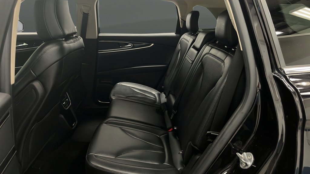 Used 2023 Lincoln Nautilus AWD w/ Premium Package image 23