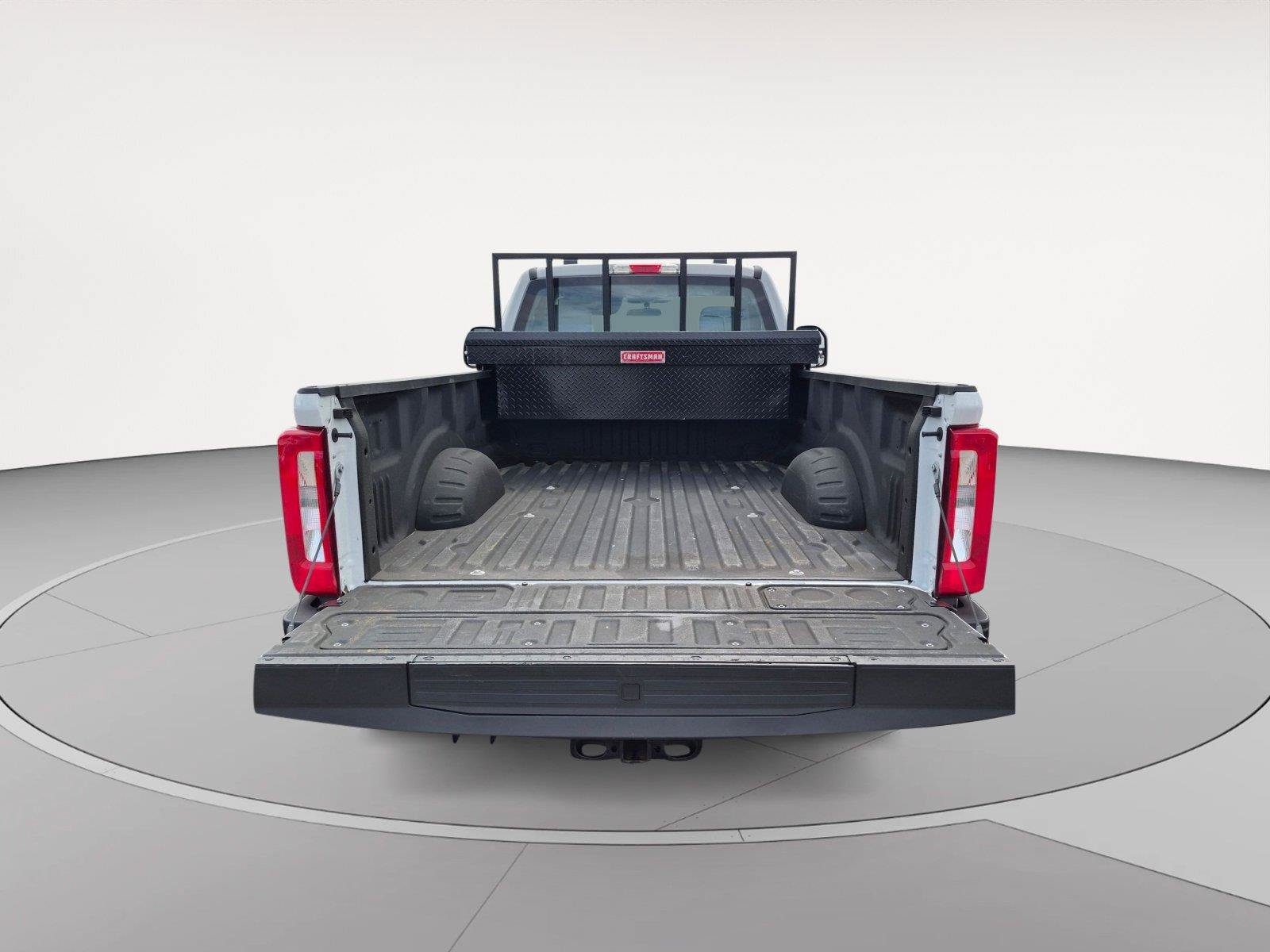 Used 2025 Ford F250 XL AWD/4WD image 16