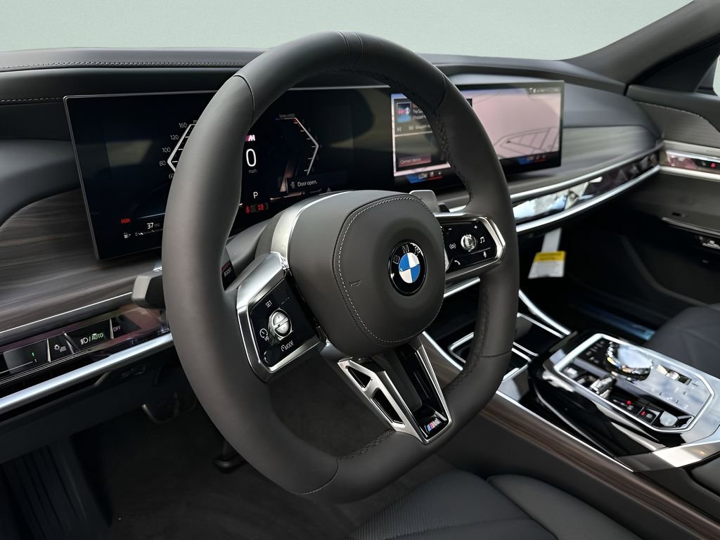New 2026 BMW 740i w/ Premium Package image 18