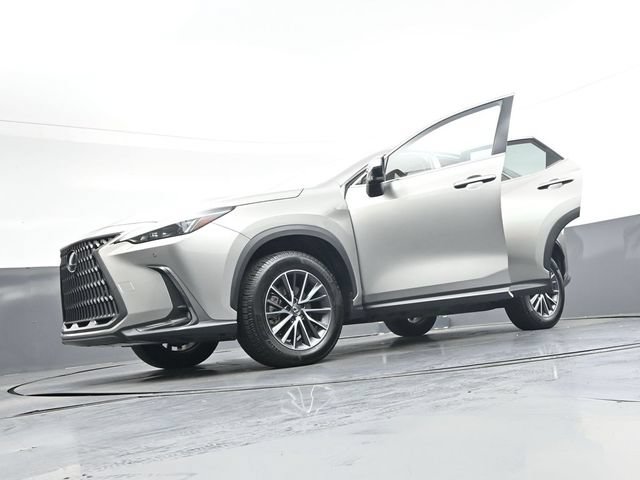 Used 2025 Lexus NX 350 AWD w/ Accessory Package (2T) image 43
