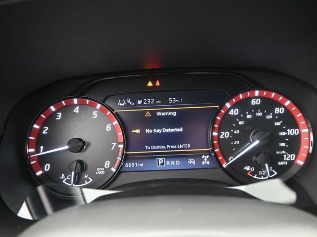 Used 2025 Nissan Frontier PRO-4X image 10