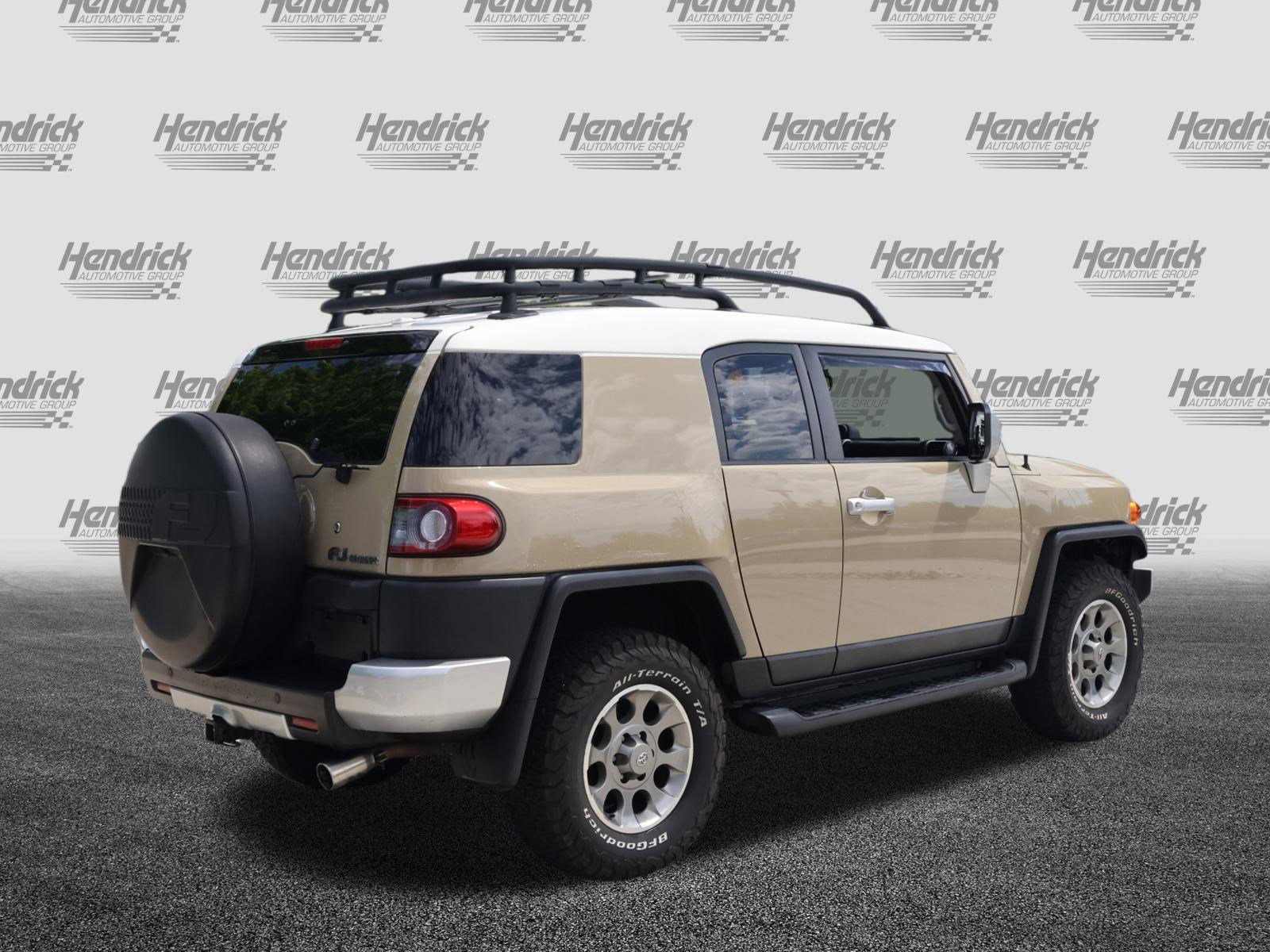 Used 2012 Toyota FJ Cruiser 4WD w/ Upgrade Pkg image 9