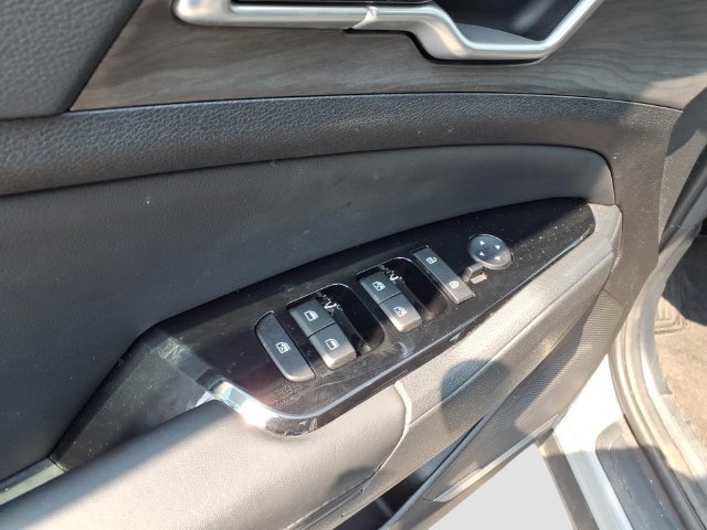 Used 2023 Kia Sportage X-Line AWD/4WD image 23