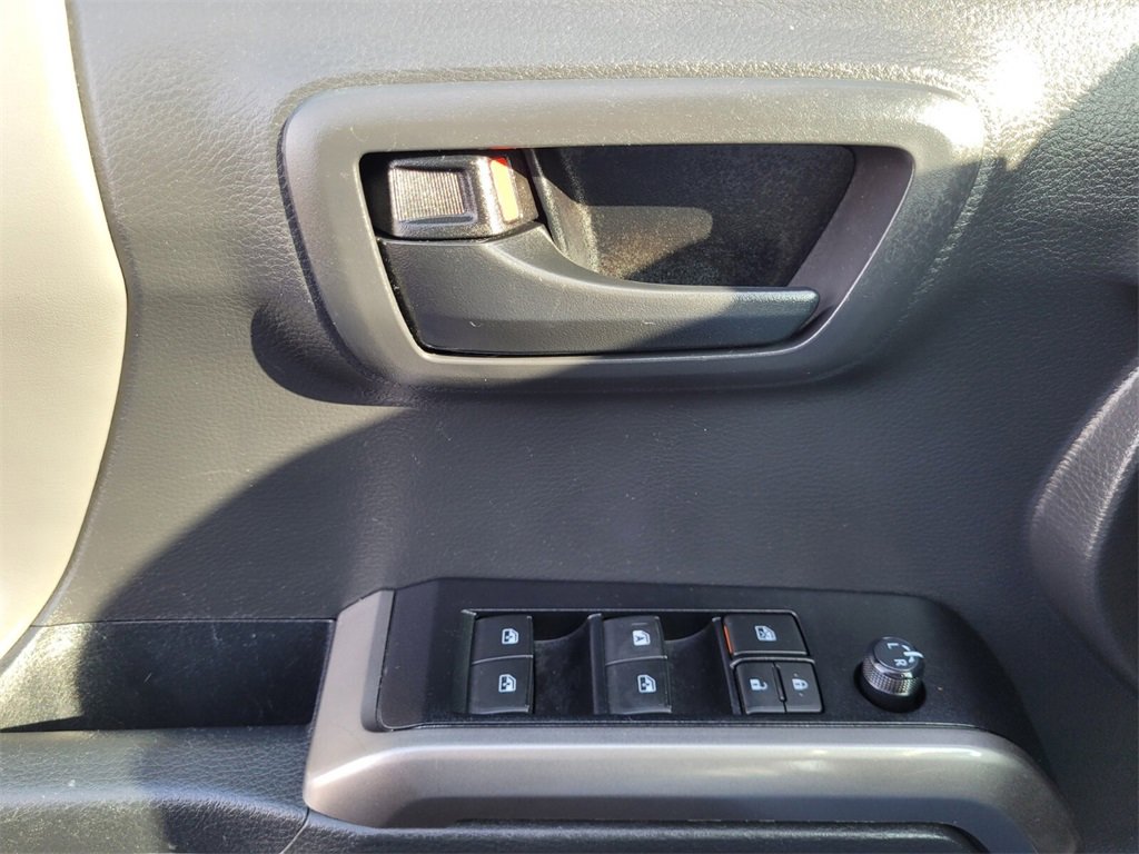 Certified 2022 Toyota Tacoma SR5 image 26