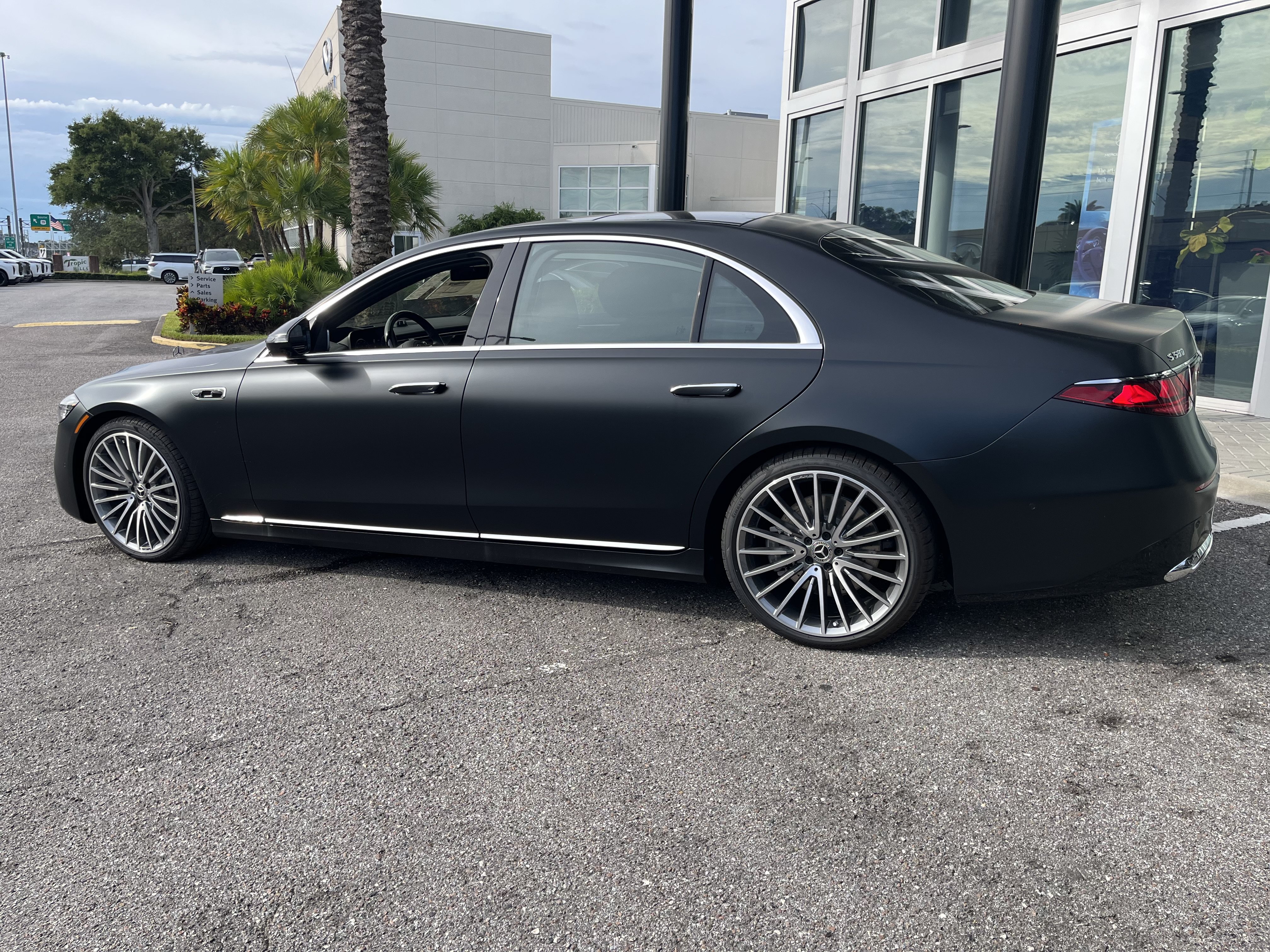 New 2027 Mercedes-Benz S 580 4MATIC Sedan image 4