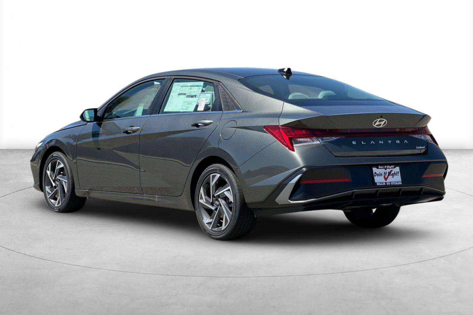 New 2026 Hyundai Elantra Limited FWD image 4