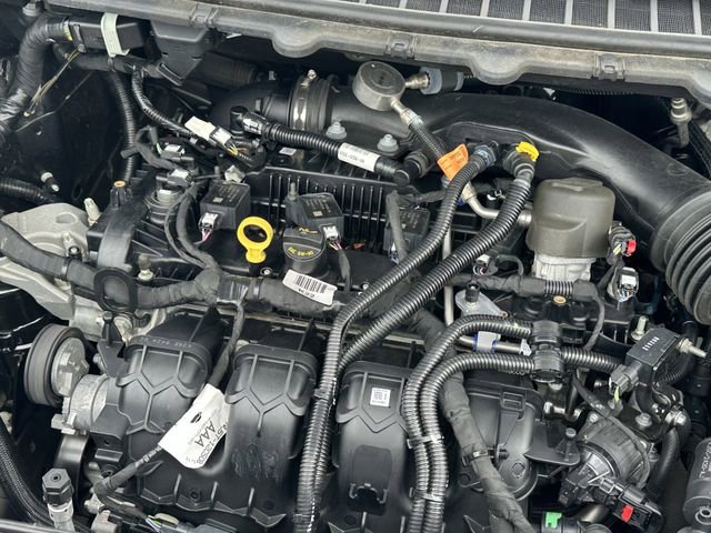 Used 2022 Ford Edge Titanium w/ Class II Trailer Tow Package AWD/4WD image 34