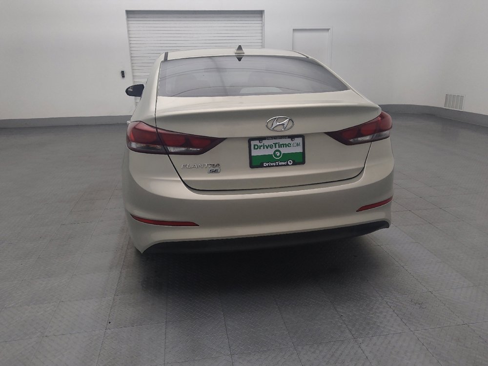 Used 2017 Hyundai Elantra SE image 6