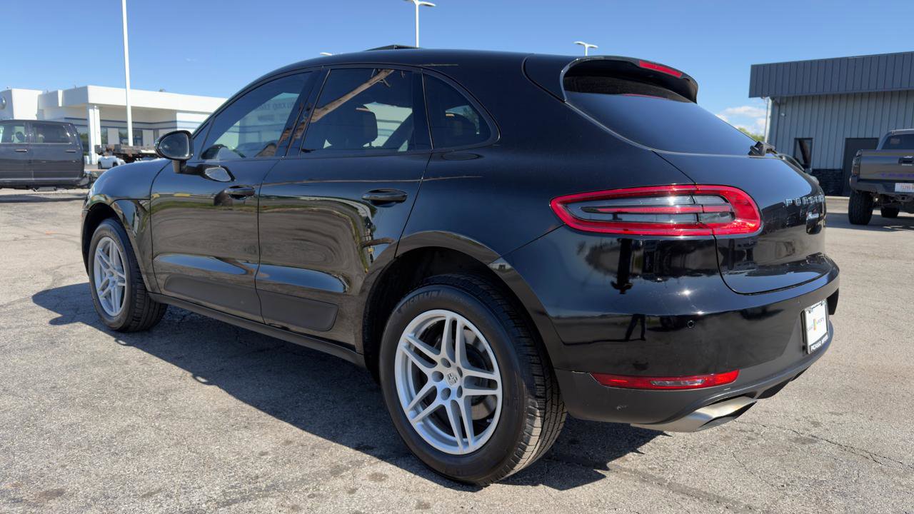 Used 2017 Porsche Macan AWD/4WD image 7