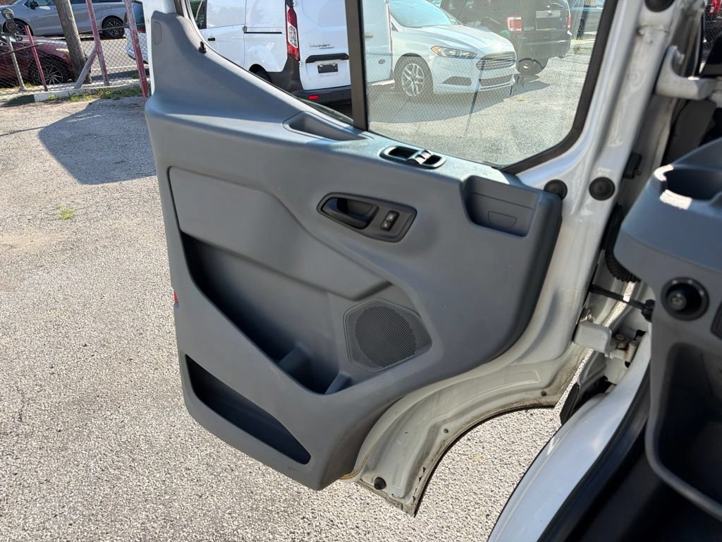 Used 2016 Ford Transit 250 130 Medium Roof RWD image 16