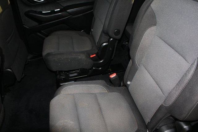 Used 2022 Chevrolet Traverse LT image 10