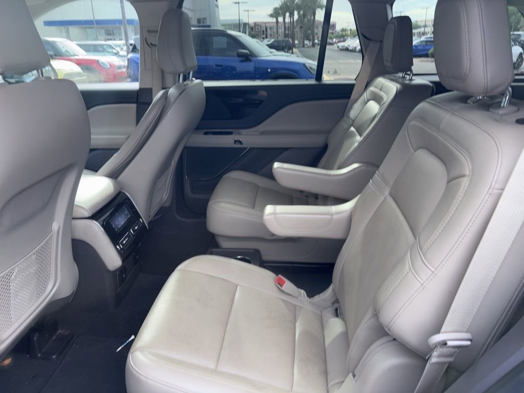 Used 2022 Lincoln Aviator Reserve w/ Elements Package Plus image 4