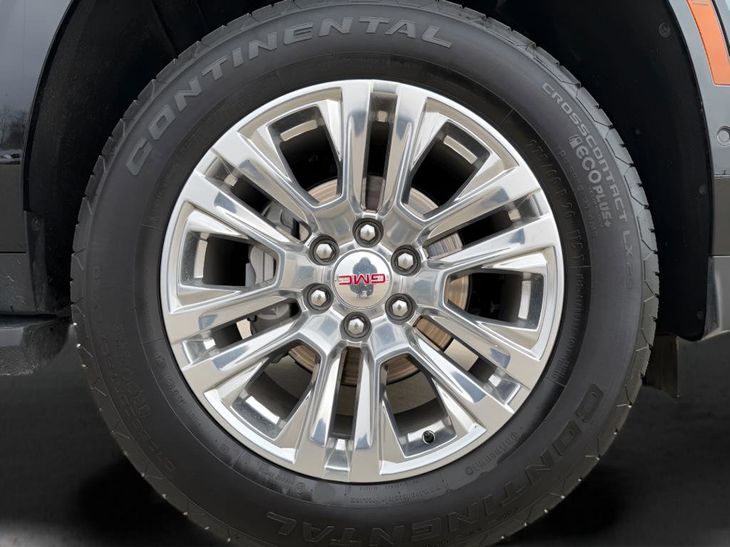 Used 2025 GMC Yukon Denali image 32