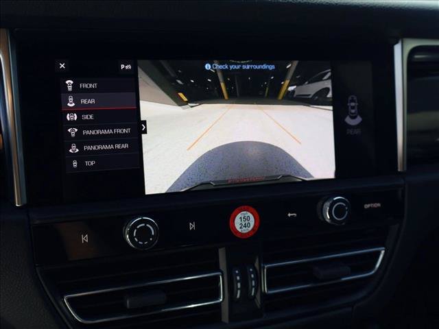 Used 2024 Porsche Macan AWD/4WD image 19