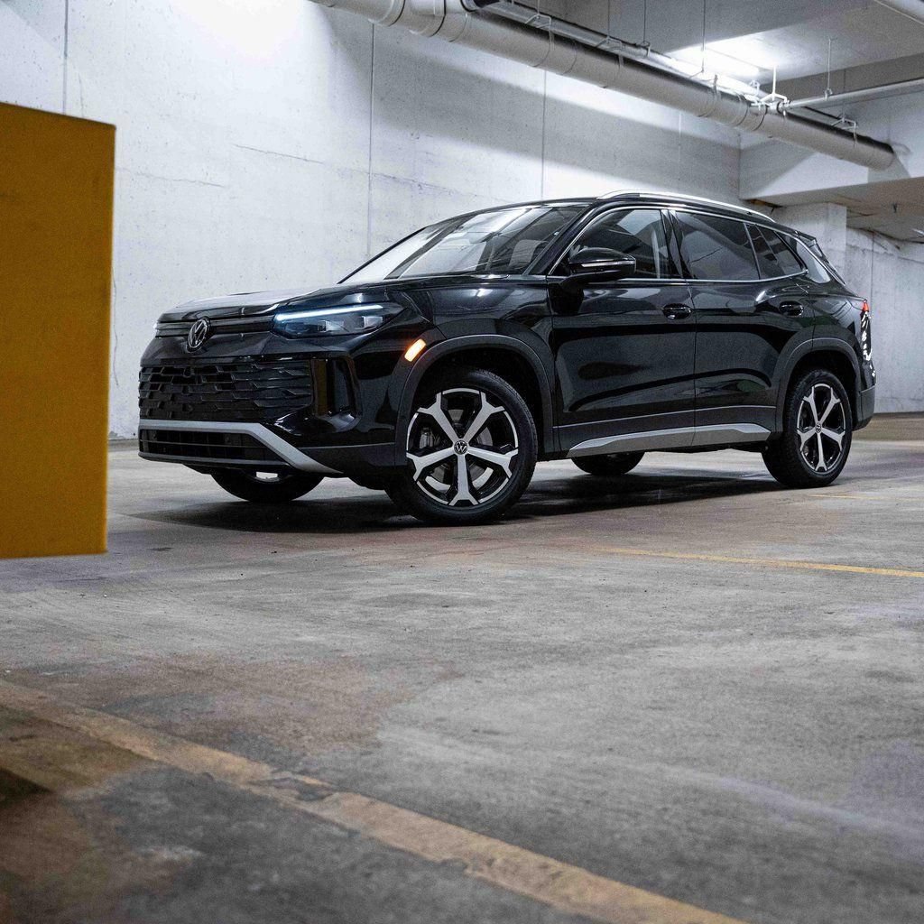 New 2026 Volkswagen Tiguan SE