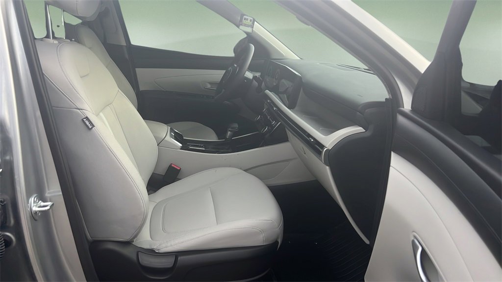 Used 2025 Hyundai Tucson SEL image 15