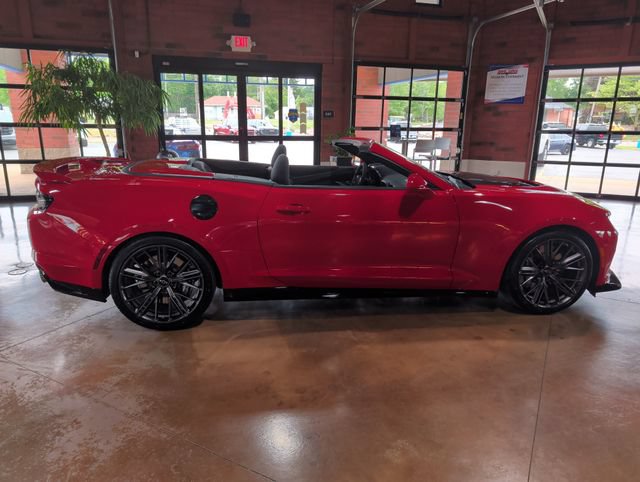 Used 2023 Chevrolet Camaro ZL1 RWD image 6