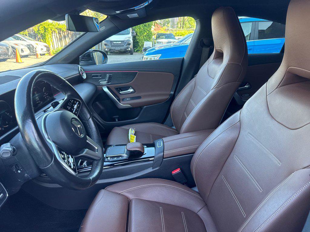 Used 2022 Mercedes-Benz CLA 250 4MATIC image 35